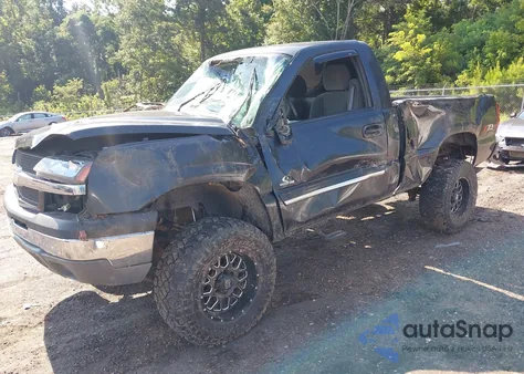 2003 Chevrolet Silverado K1500 z USA, uszkodzony, nr VIN 1GCEK14V93Z284868
